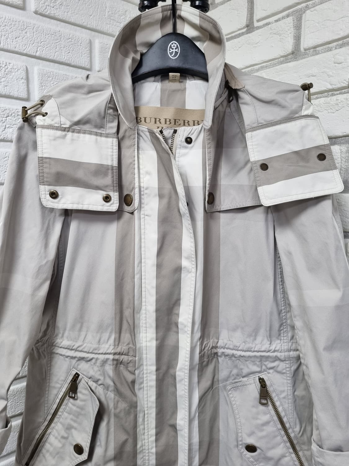 [uk8/정품] 버버리 그레이체크 후드 바람막이 상품이미지3
