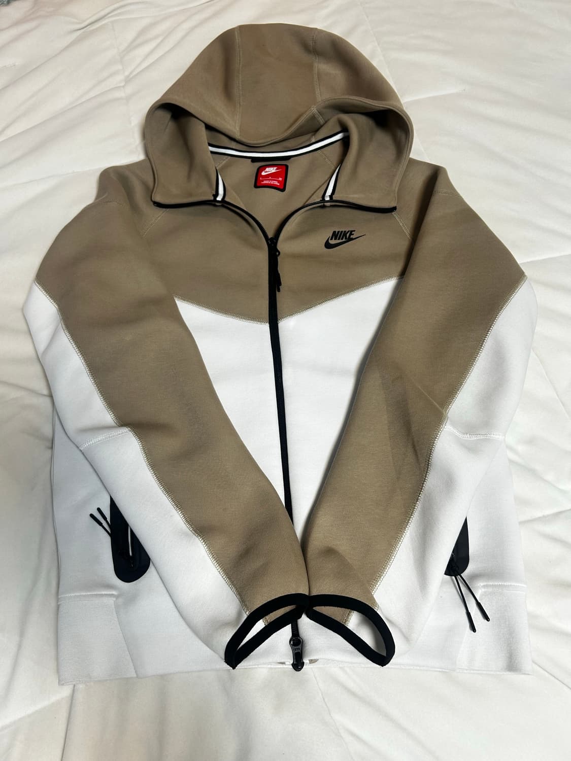 개희귀 나이키 테크팩 화이트 베이지 상의 후드집업 상품이미지1