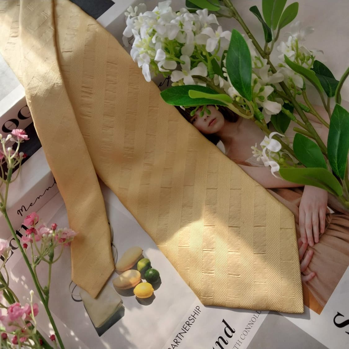 발망 옐로우 자카드 블록 패턴 실크 넥타이 9.6cm A등급 K1523
 상품이미지3