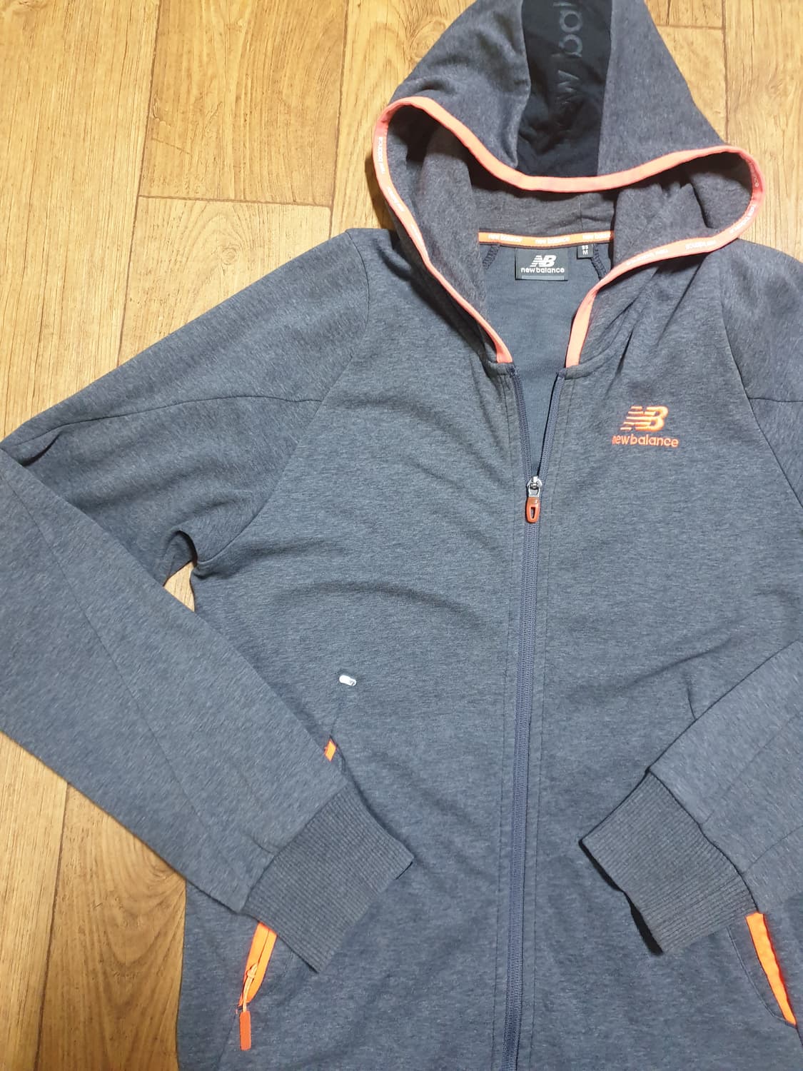1085 뉴발란스 운동복 후드집업95 사이즈입니다 상품이미지4