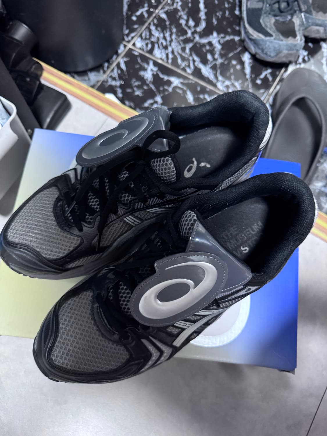 [제안환영]아식스x더뮤지엄비지터 젤카야노 14 280 상품이미지1