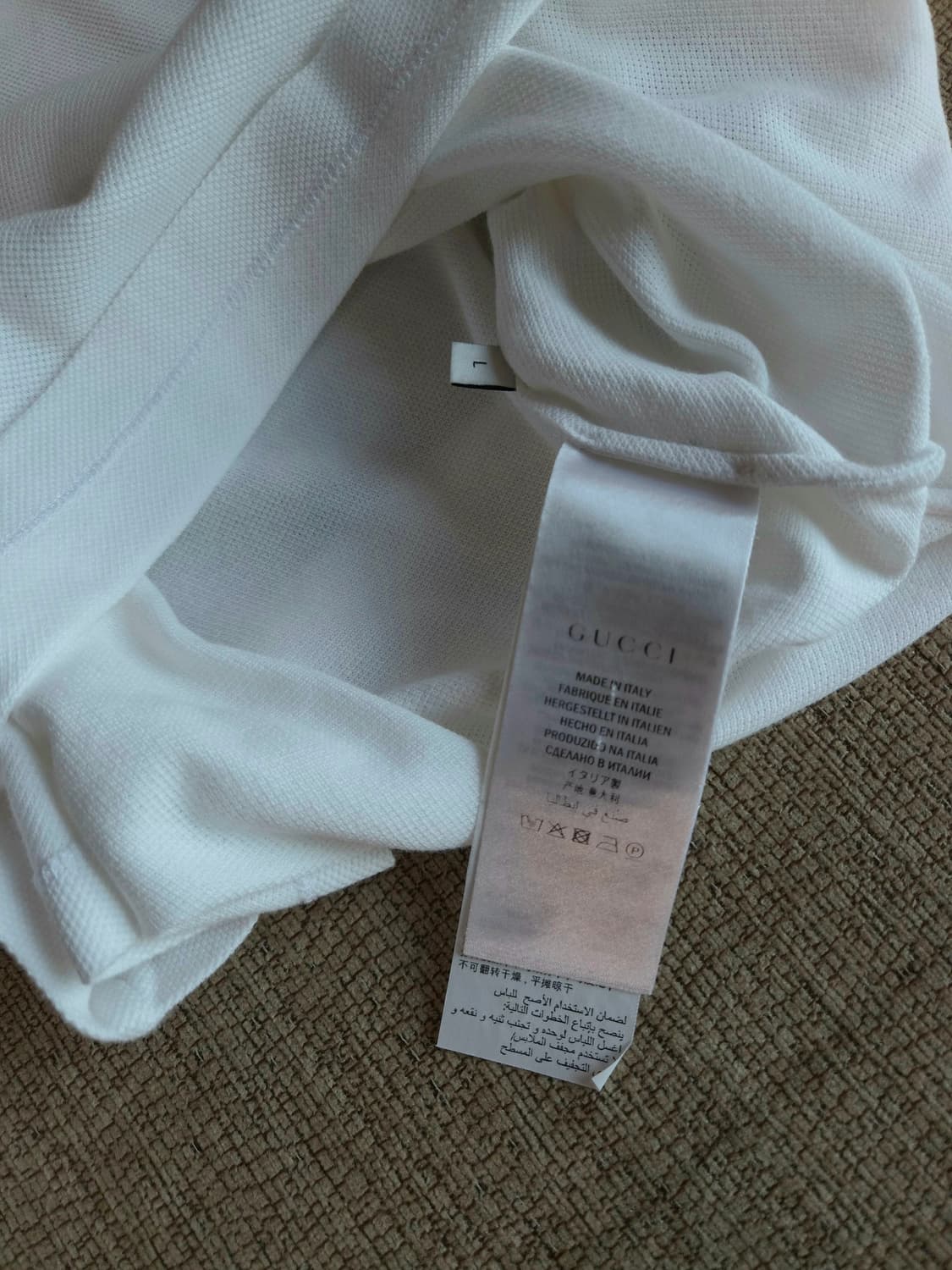 L/ 구찌 숄더 자수 로고 카라티 상품이미지8