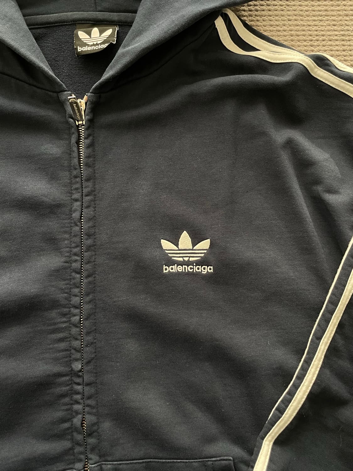 발렌시아가 아디다스 후드집업 상품이미지2