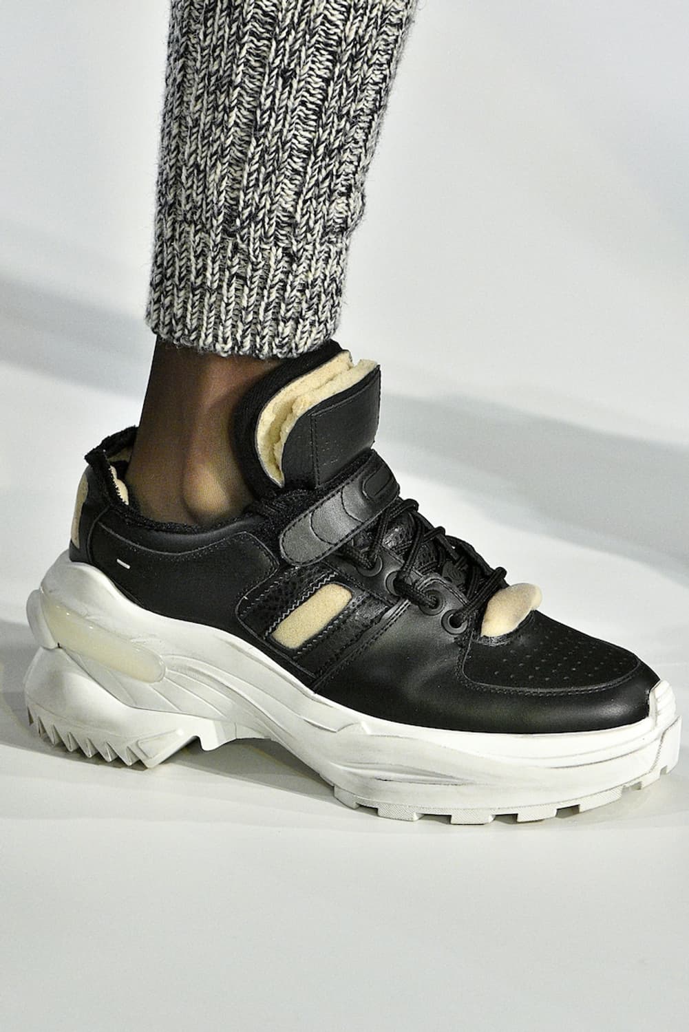 44 마르지엘라 레트로핏 스니커즈 더티워싱 신발 청키 어글리슈즈 상품이미지1