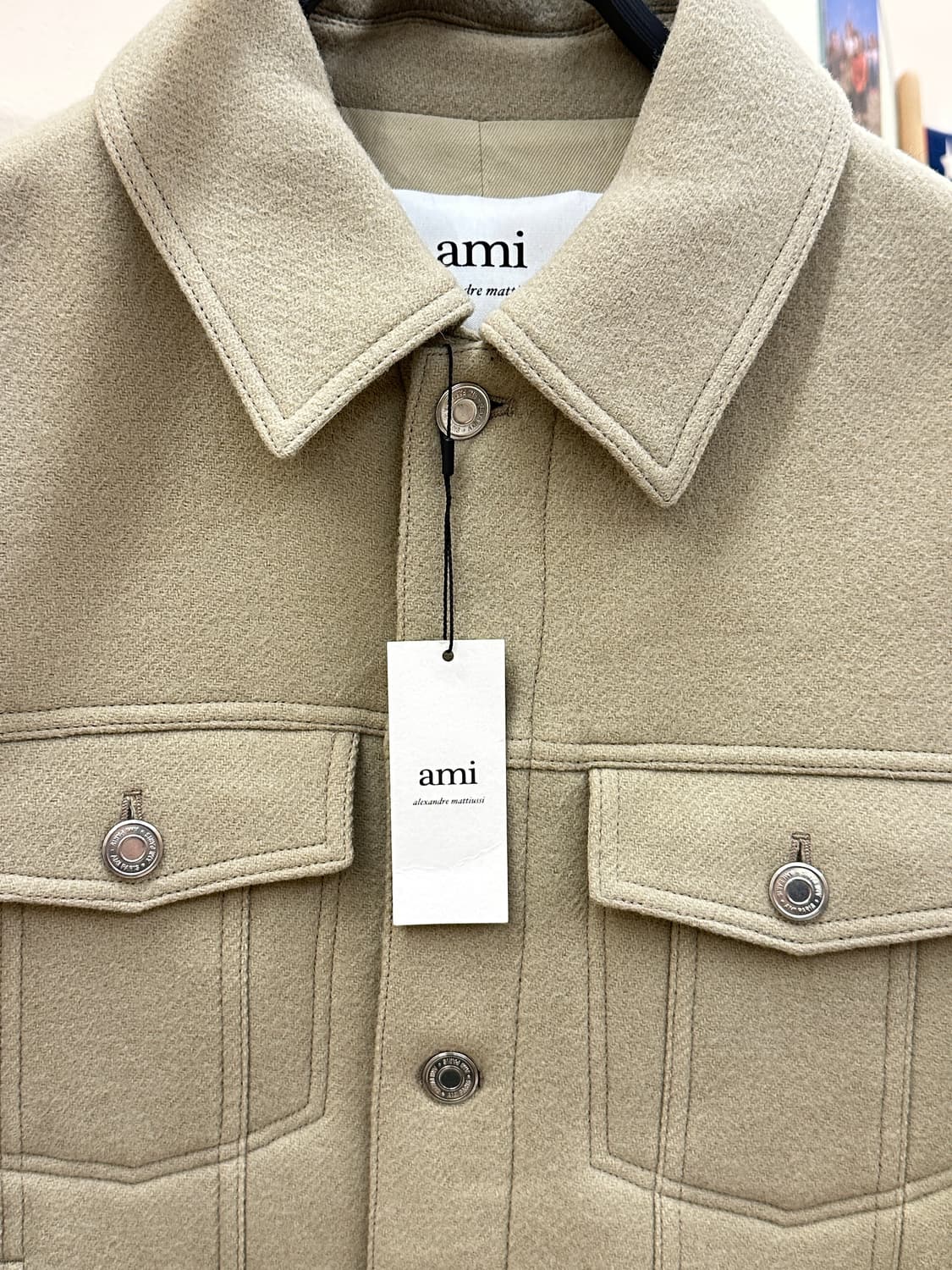 [새제품] AMI 아미 박시핏 울자켓 샴페인 상품이미지2