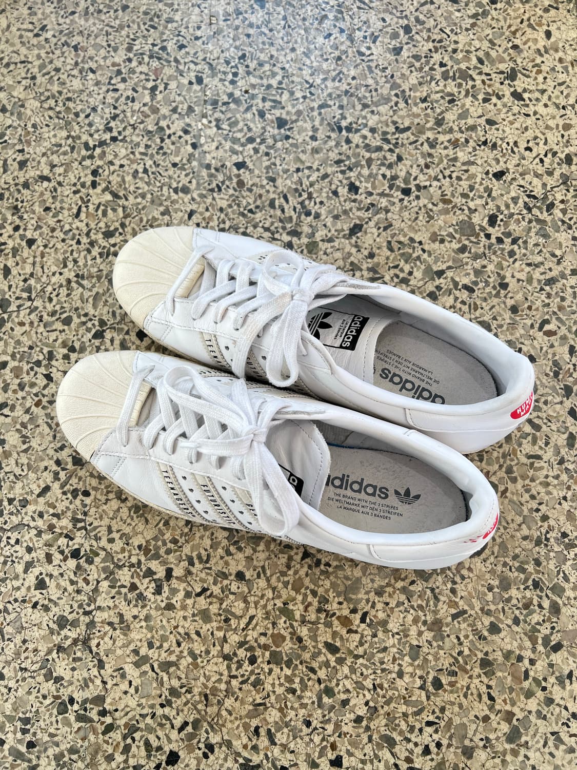 아디다스 휴먼메이드 슈퍼스타 270 판매 상품이미지3