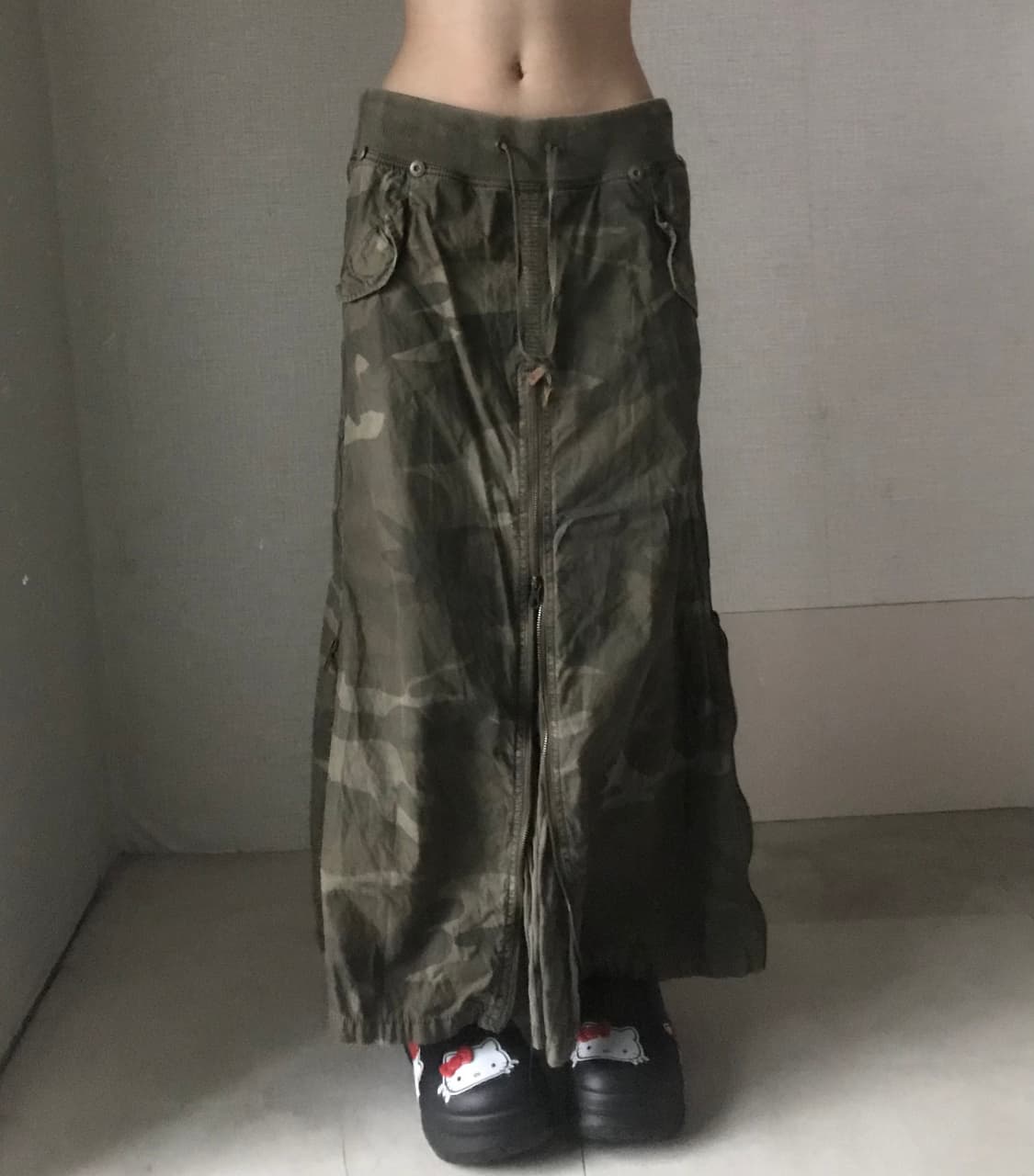 지퍼디테일 맥시 카모스커트 상품이미지3