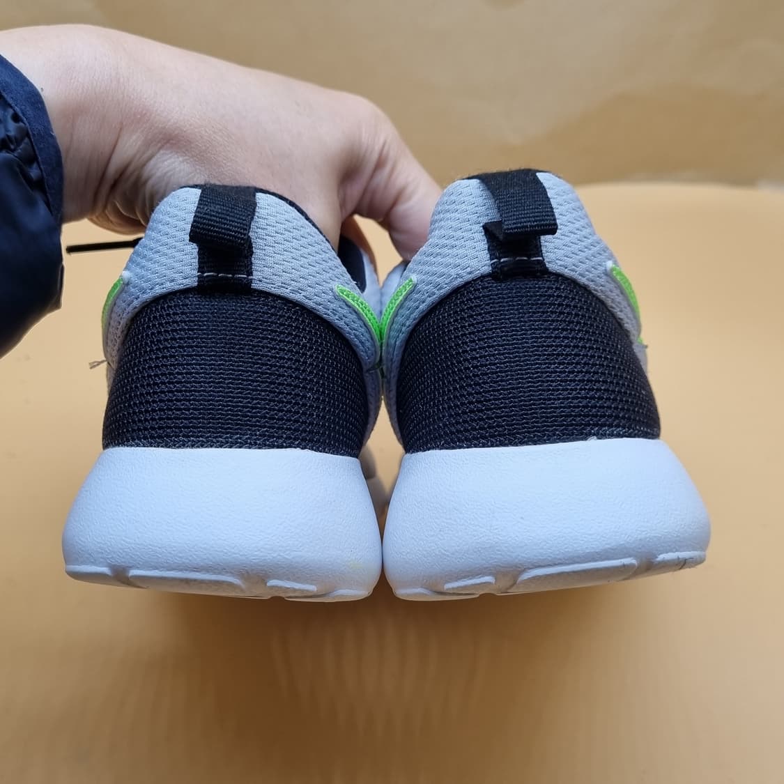 나이키 로쉬런 여성런닝화230  상품이미지4