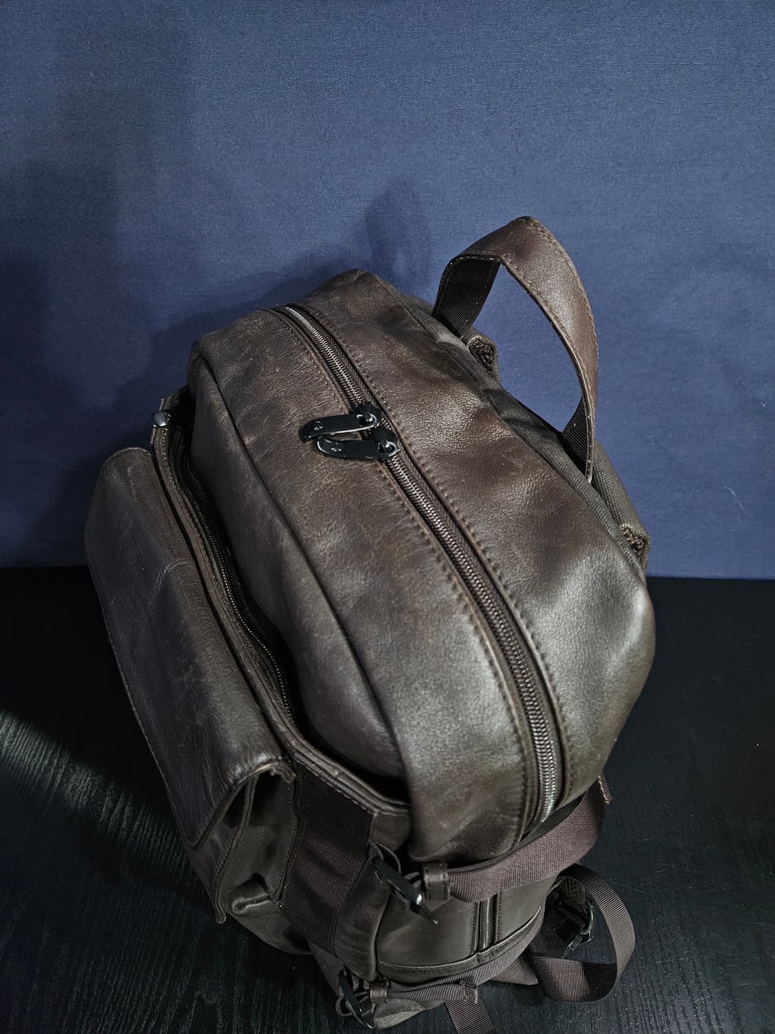 만다리나덕 브라운컬러 가죽 백팩  상품이미지6