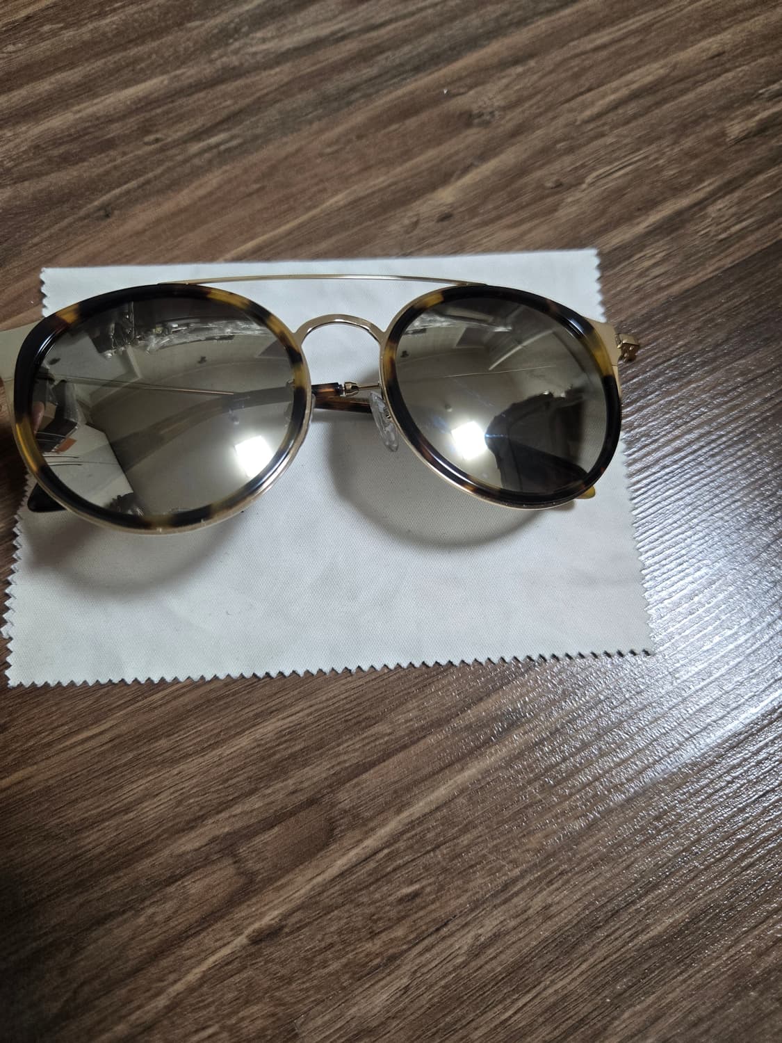 베디베로 레오파드 호피 선글라스​ 상품이미지1