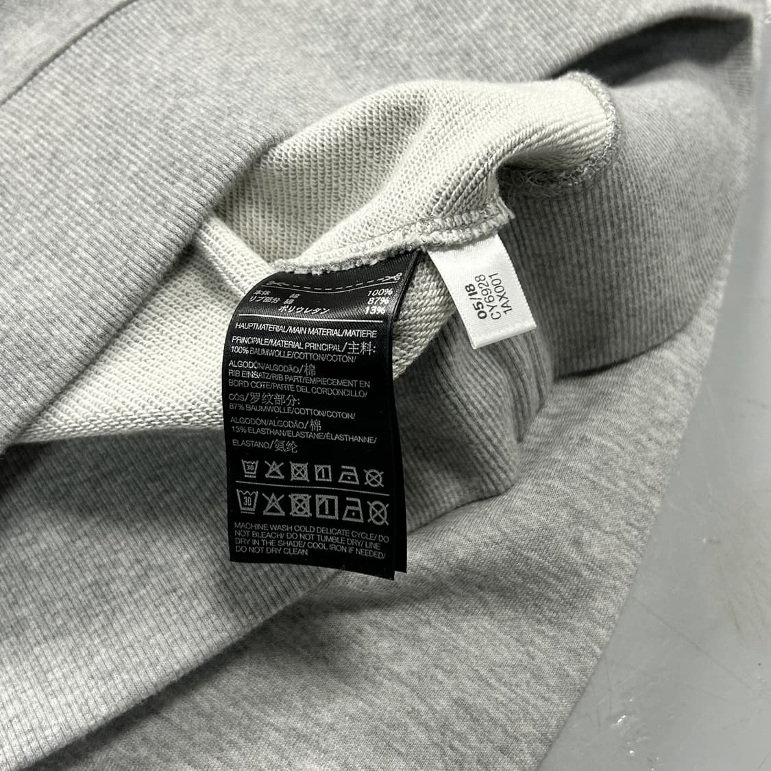 Y-3 그레이 로고 스웻셔츠 상품이미지6