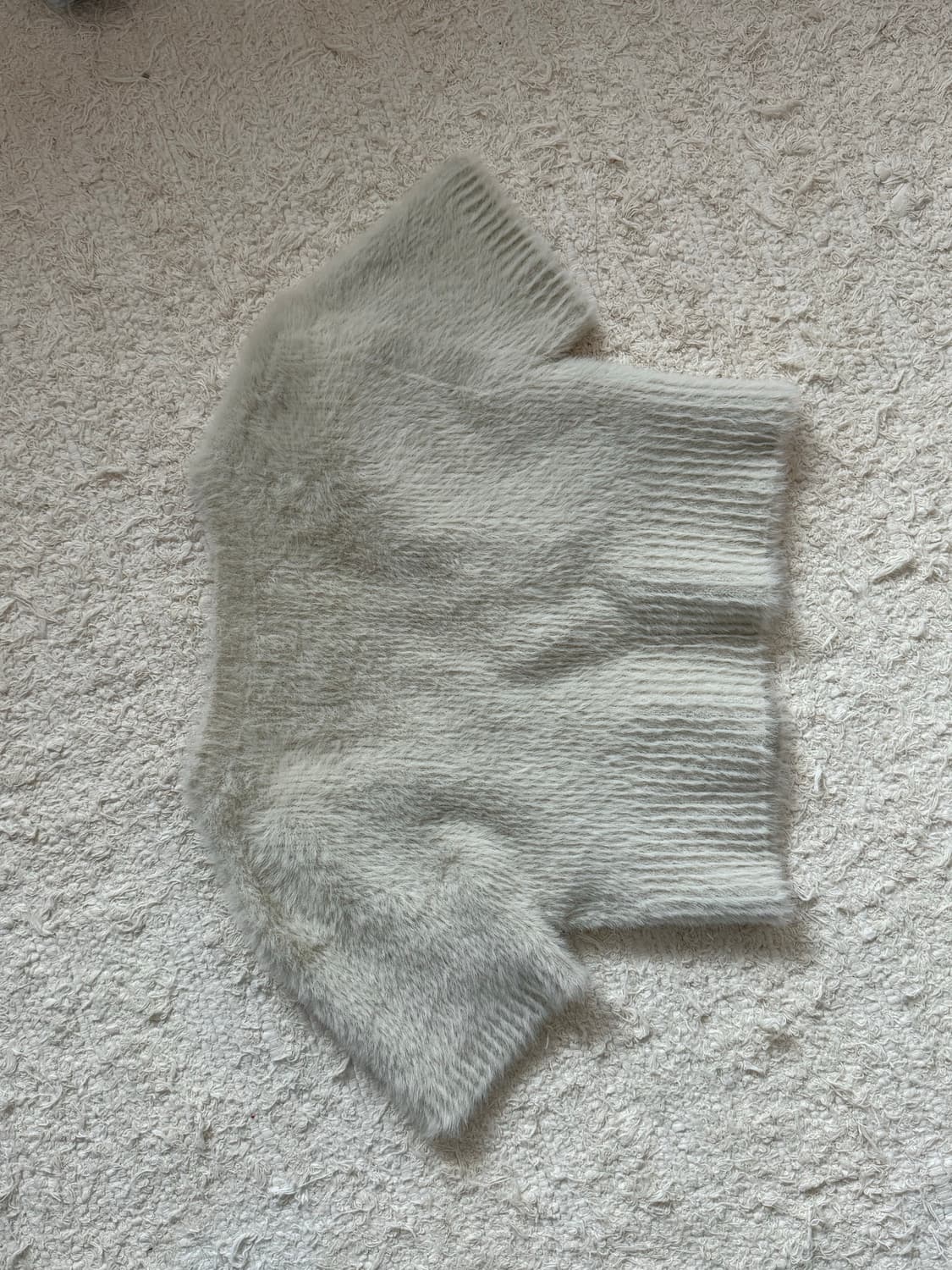 JACQUEMUS 자크뮈스 화이트 네브 반팔 가디건 니트 상품이미지3