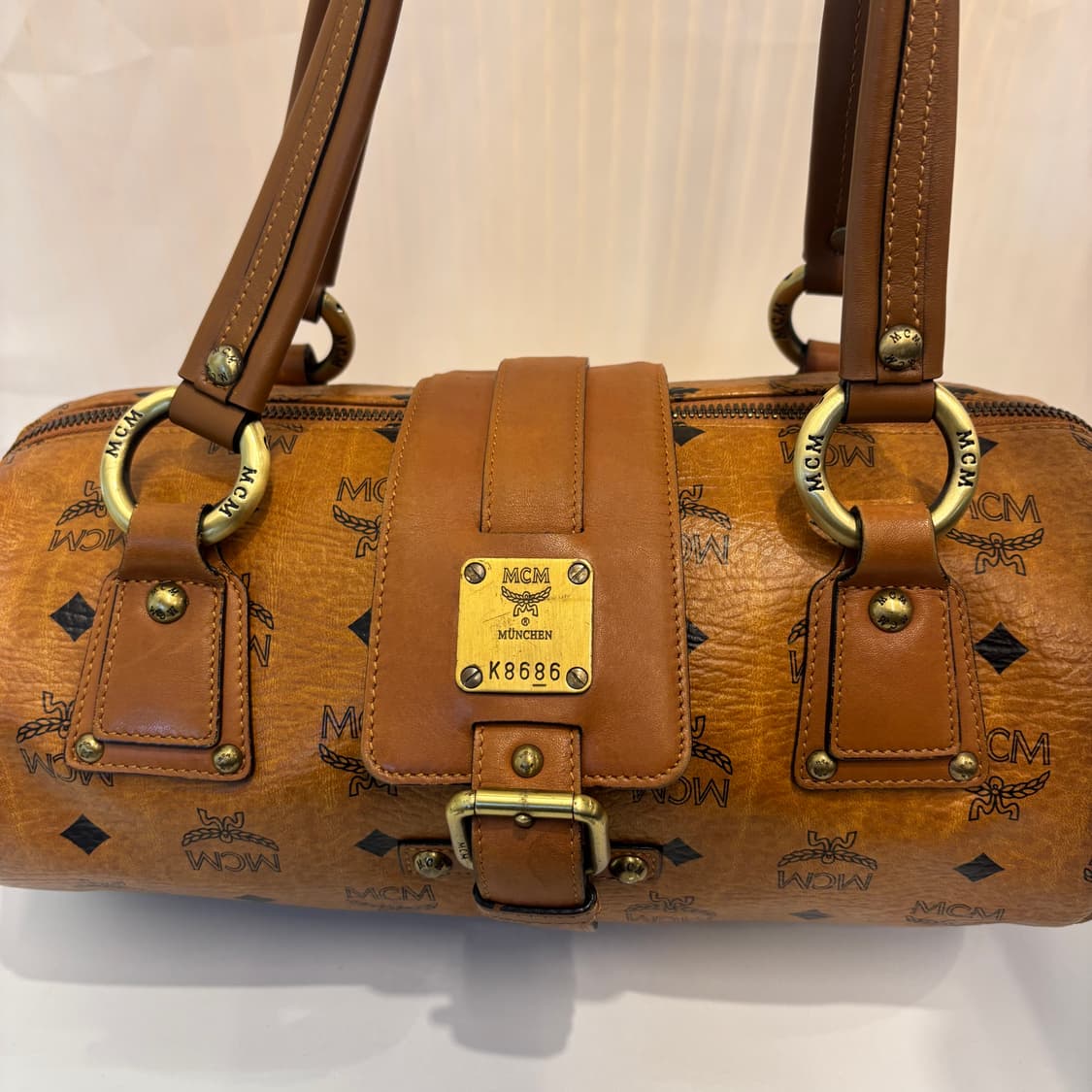 정품 MCM 황토 비세토스 원통백     상품이미지3