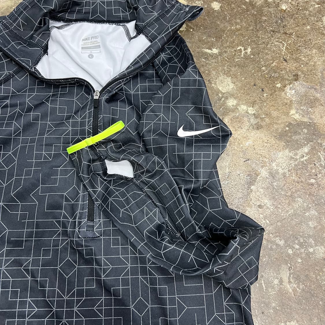 L) 나이키 프로 드라이핏 런닝 하프집업 티셔츠 런닝코어 상품이미지5