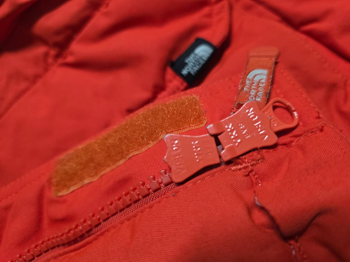 노스페이스 이콸루이트 구스다운 점퍼.
싸이즈 105~110 상품이미지7