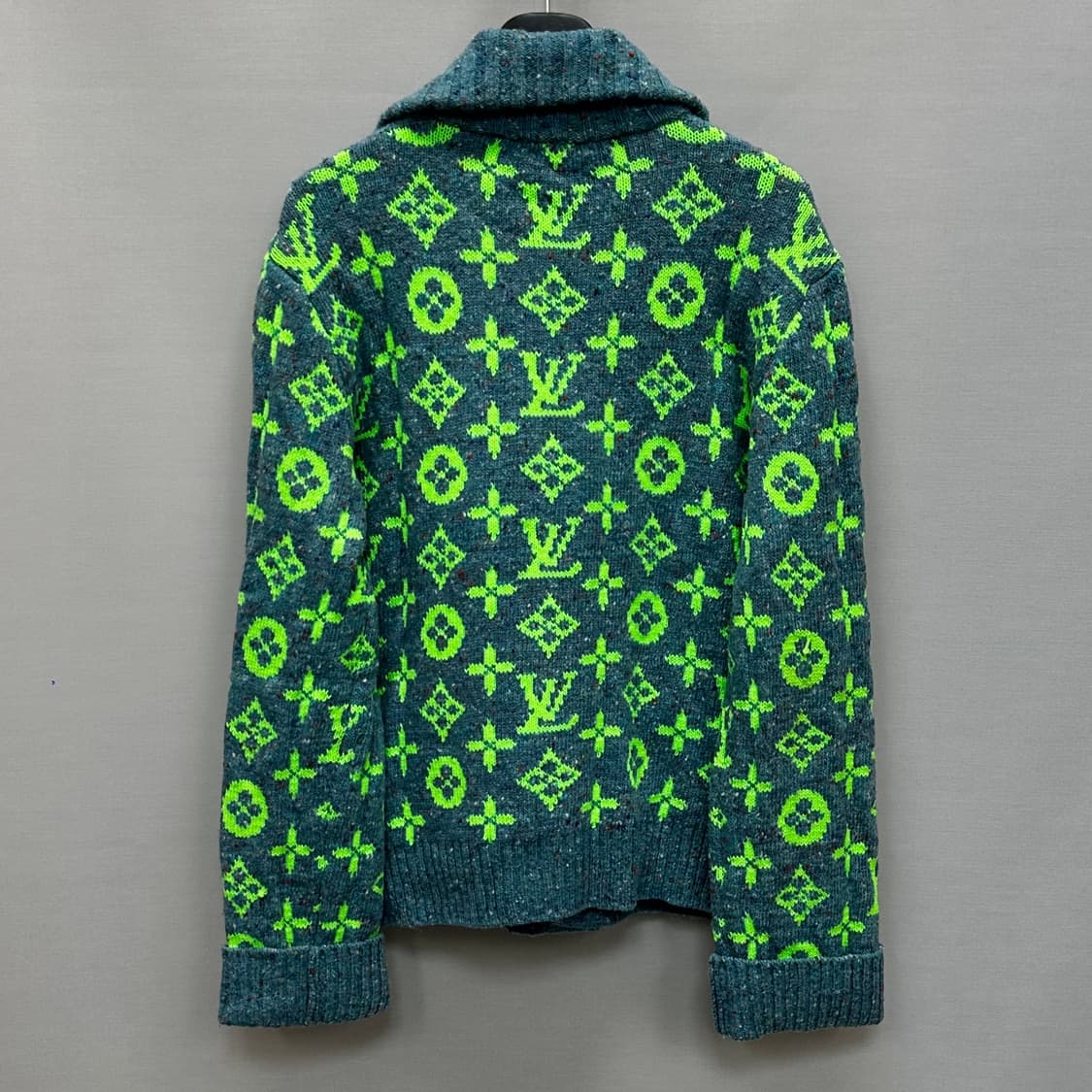 루이비통 모노그램 시그니처 가디건 (100)  상품이미지4