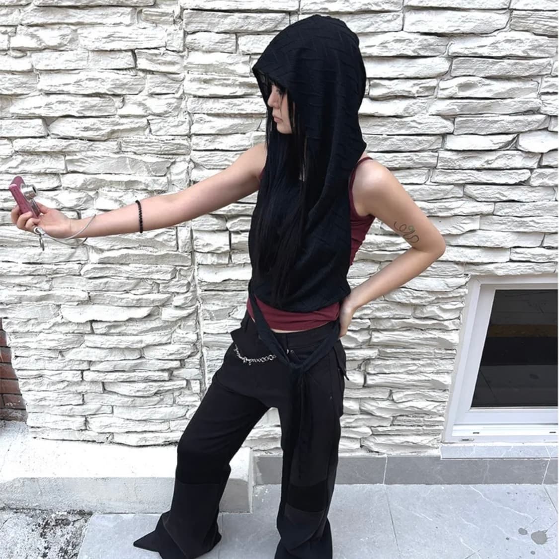 0104 BACKLESS HALTER HOODIE, BLACK 상품이미지3