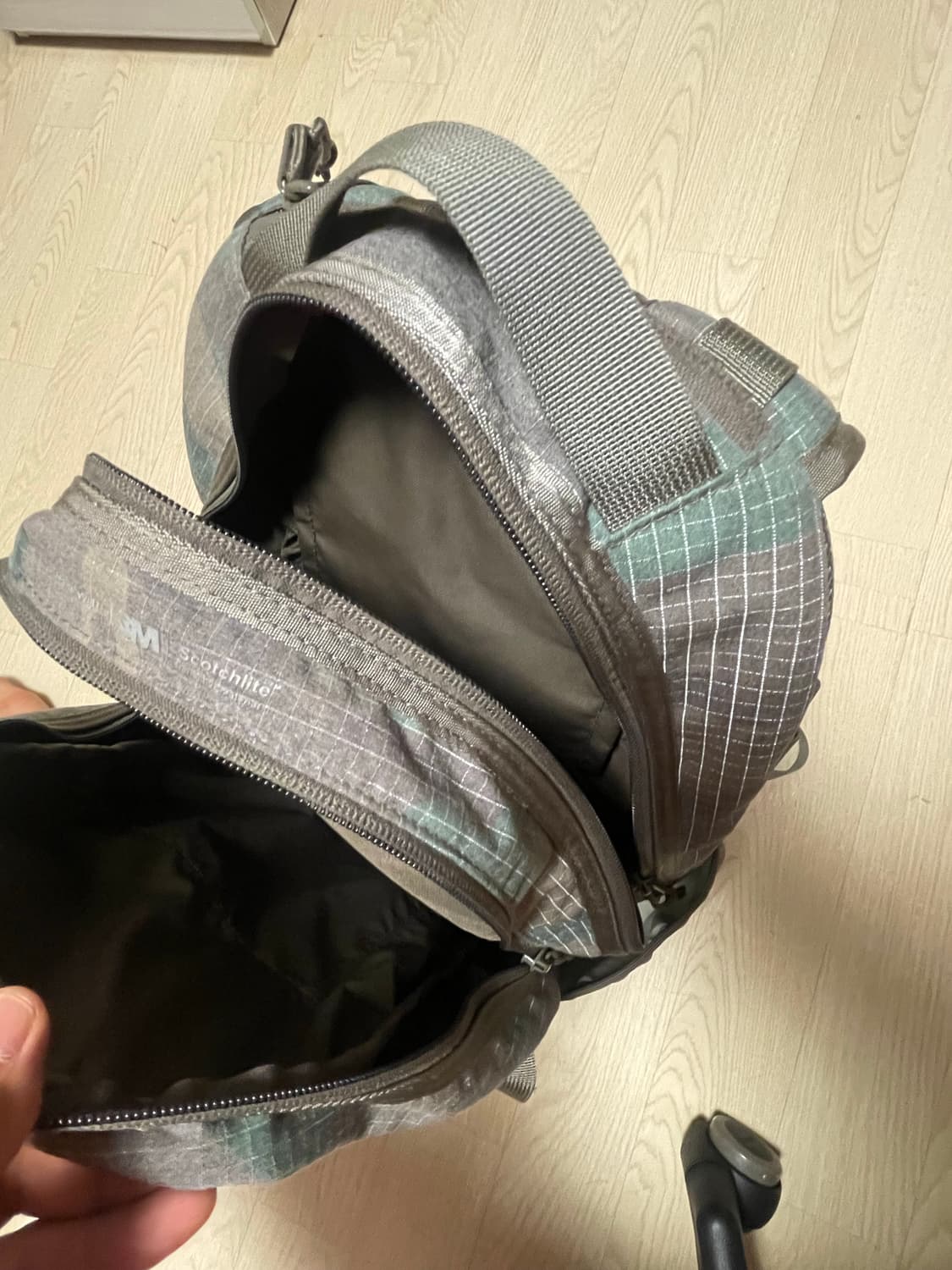 슈프림 24ss 멀티 카모 백팩 상품이미지3