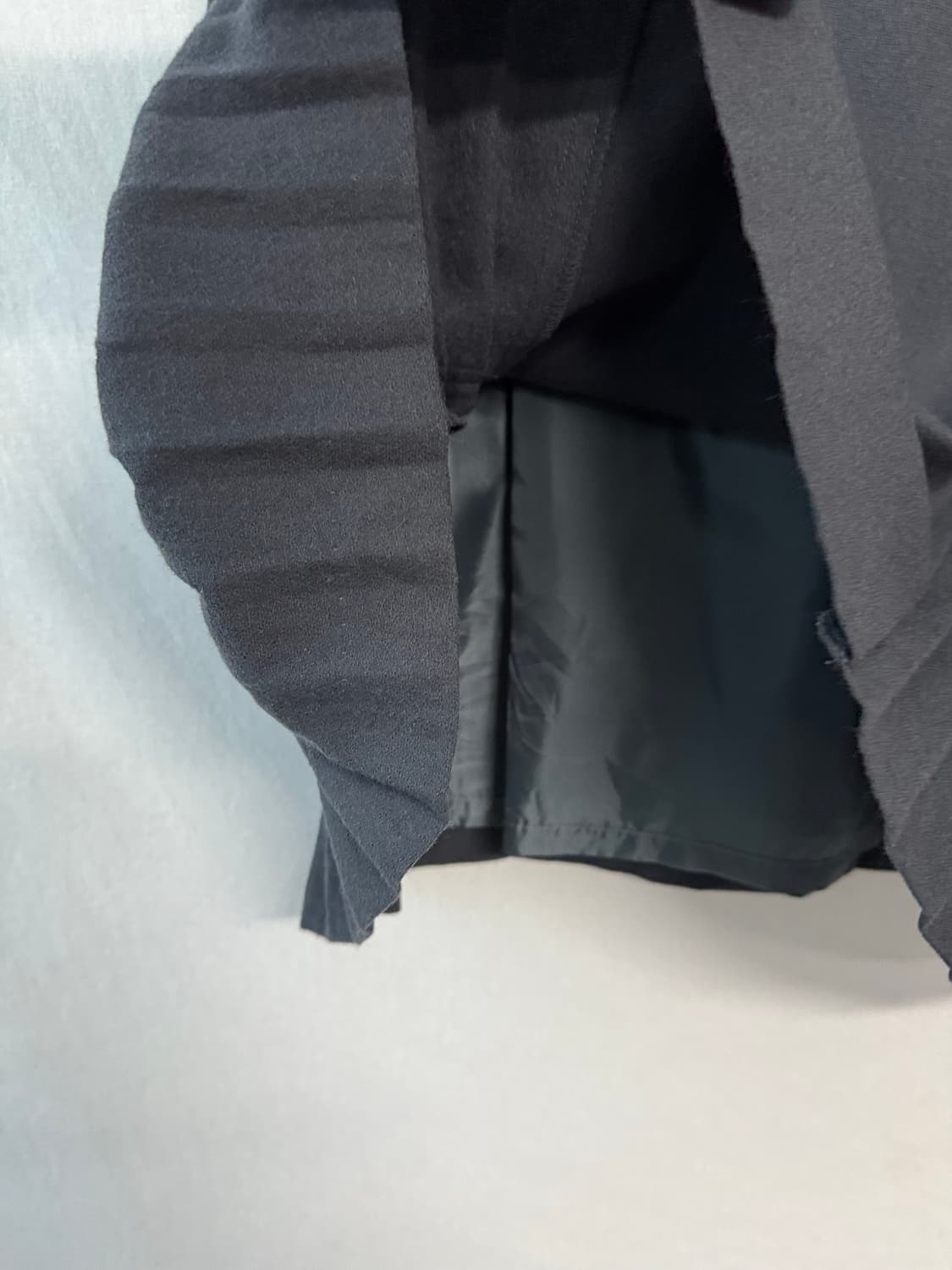 프론트 버튼 패널 플리츠 디테일 울 스커트 상품이미지5