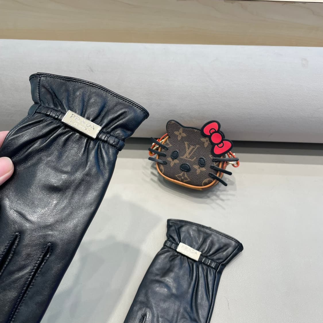 프라다 장갑 여성 기모
 상품이미지5