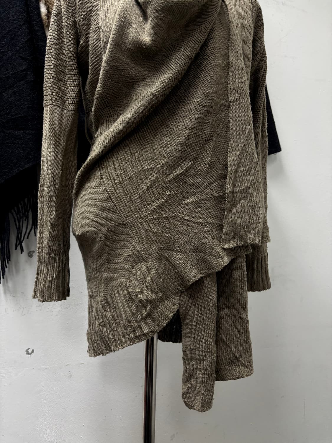 “Vintage” Draped Cardigan 상품이미지2