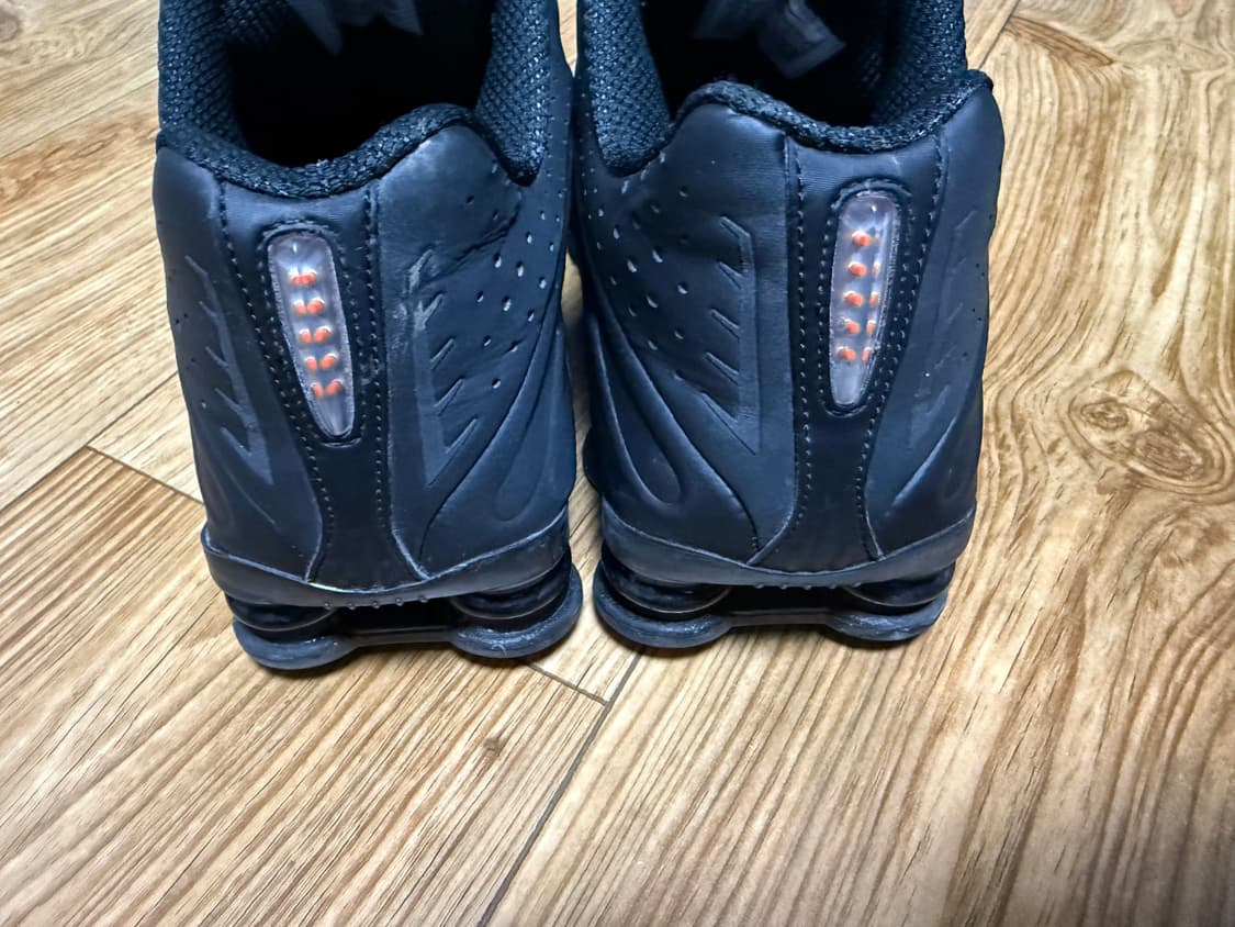 나이키 샥스 블랙 AR3565 004 상품이미지5