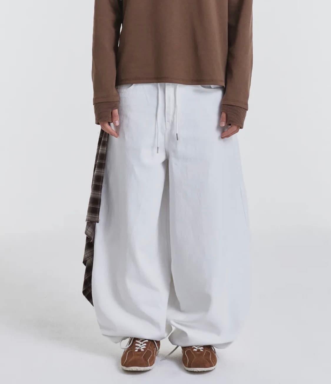 기철 STURDY BALLOON PANTS 상품이미지1