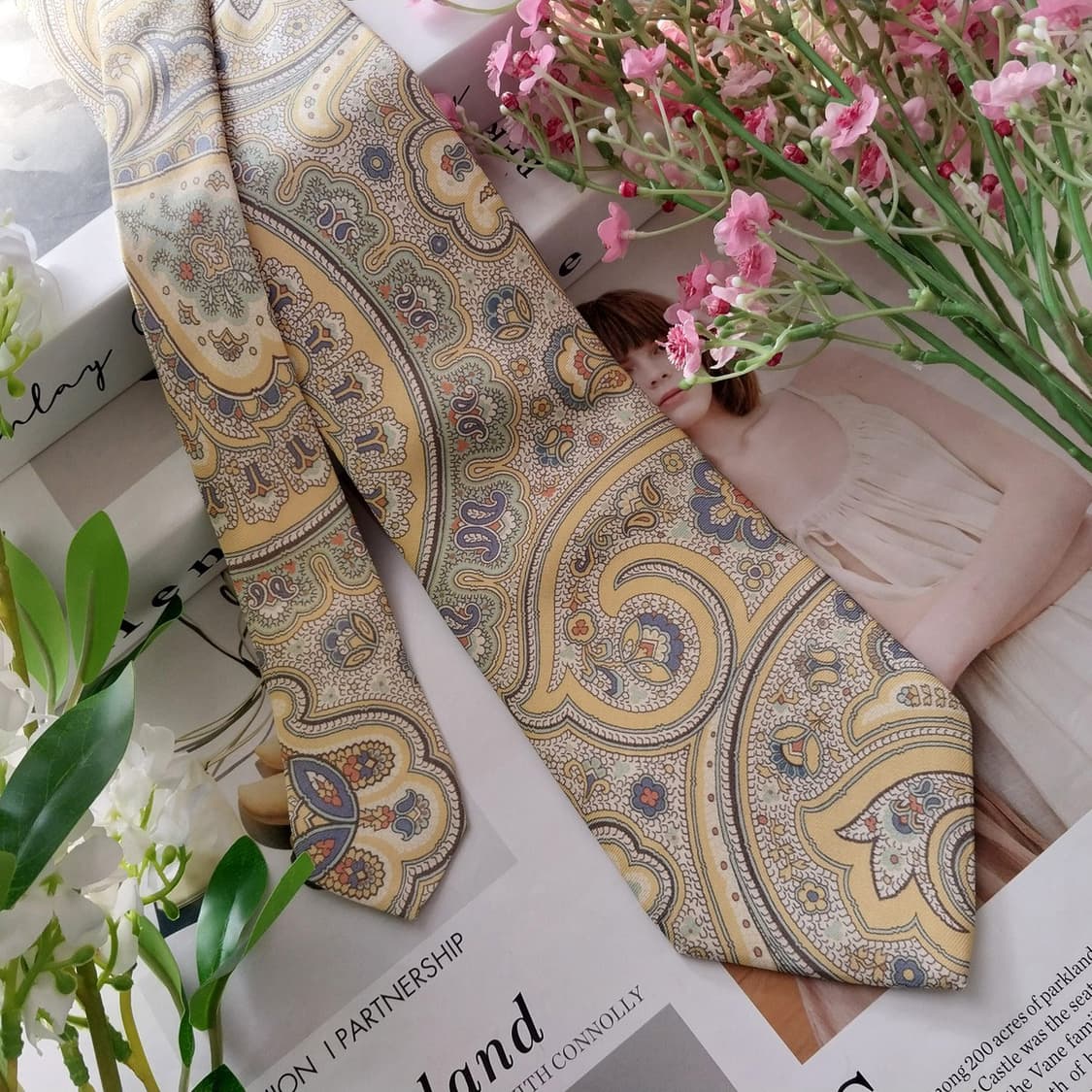 브룩스브라더스 실크 옐로우 페이즐리 넥타이 9cm A+등급  K1410
 상품이미지2