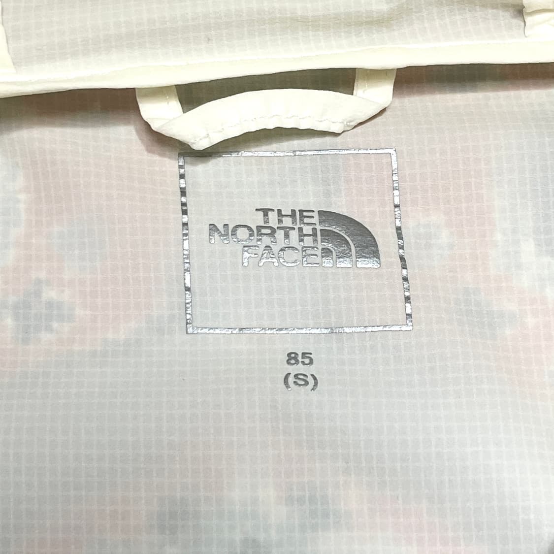 노스페이스 화이트 경량 바람막이 자켓 여성S 상품이미지5