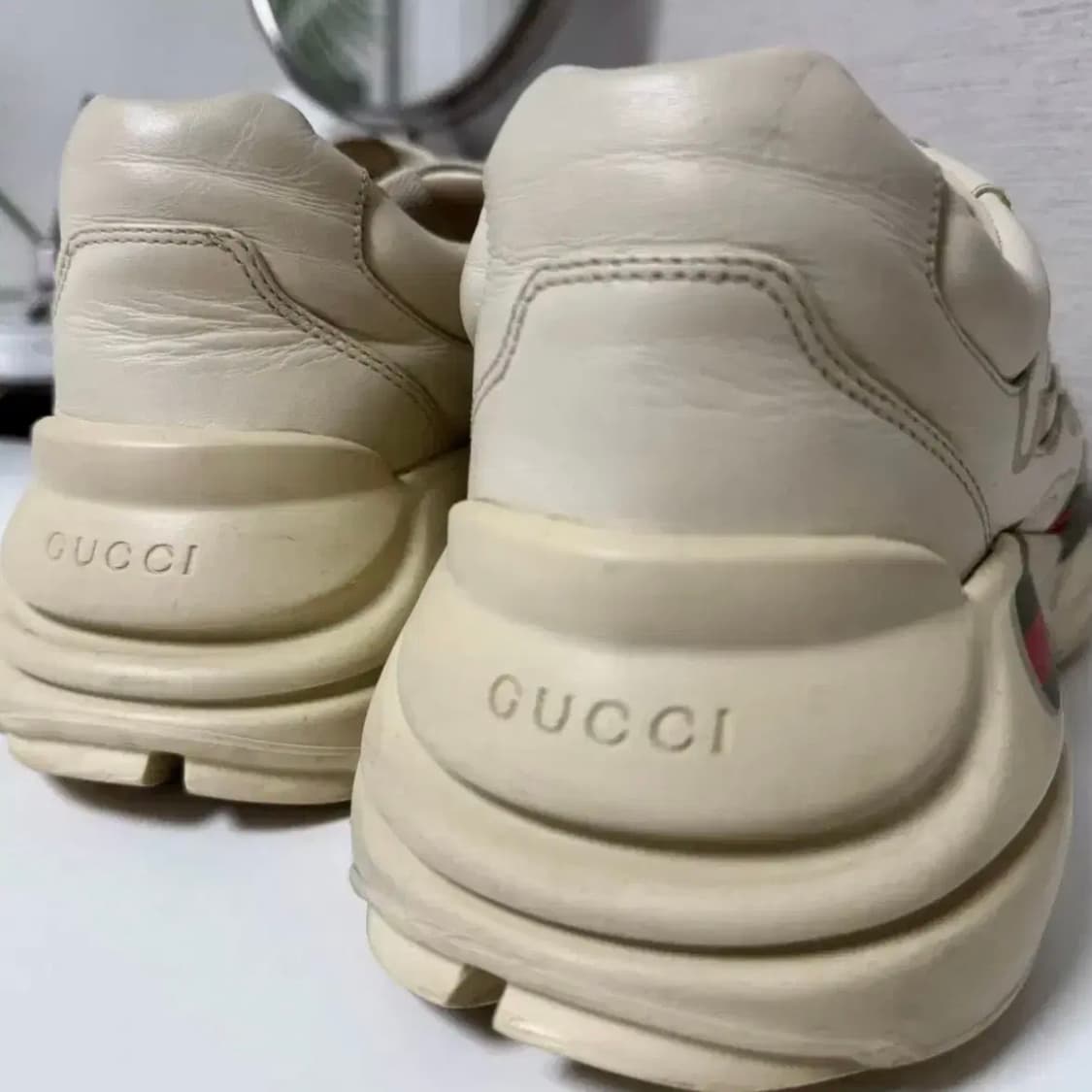 구찌 라이톤 띠로고 상품이미지2