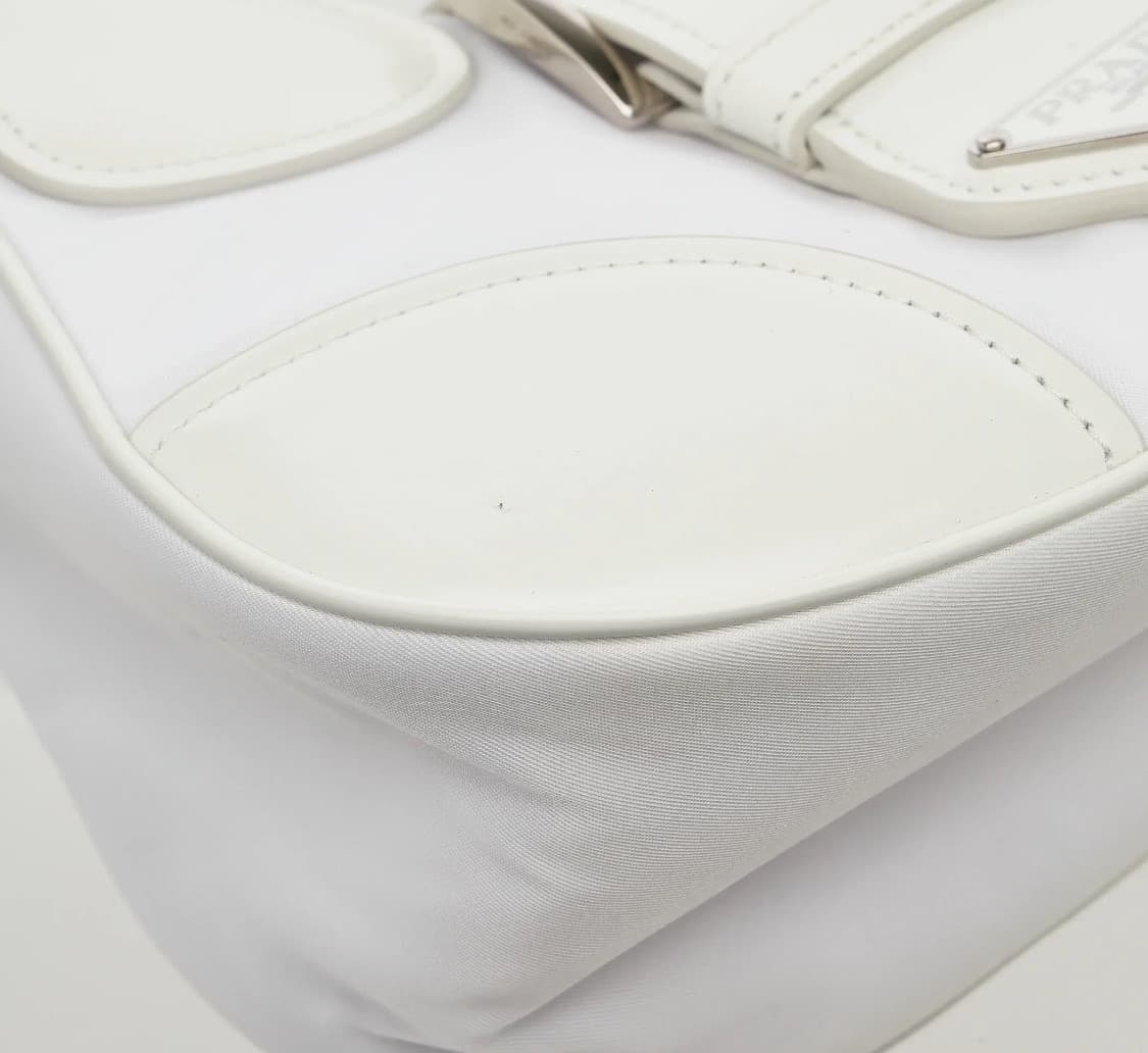 [S급] 프라다 문 리나일론 레더 호보 토트백 판매합니다!!! 상품이미지5