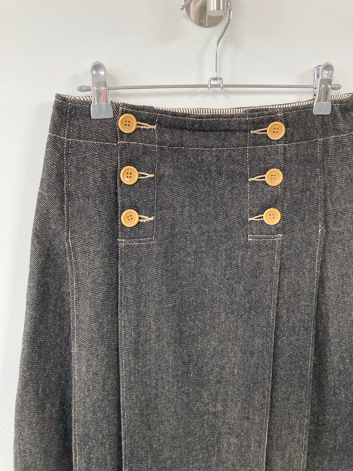 버튼 플리츠 데님 롱스커트 상품이미지4