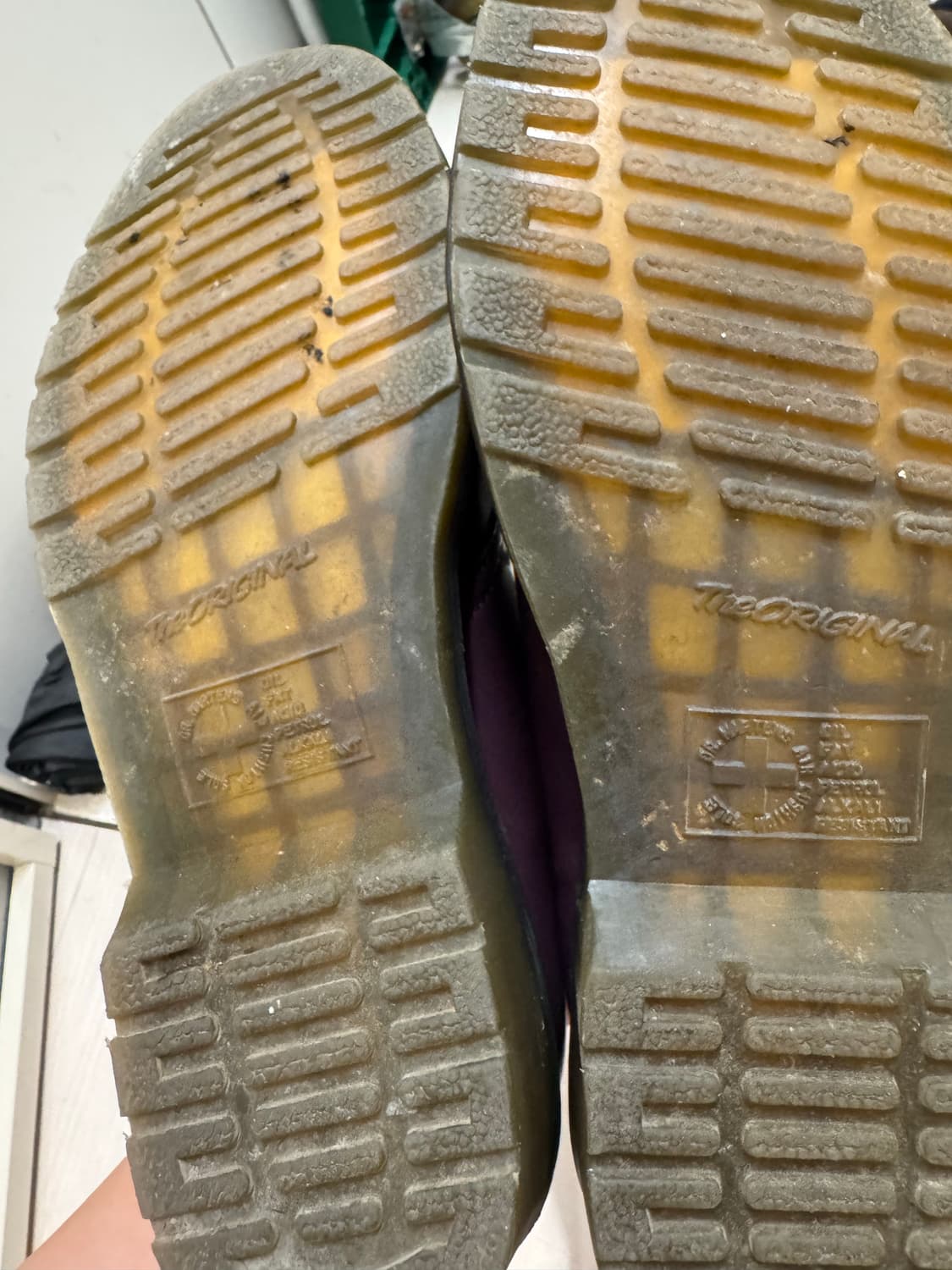 닥터마틴 1461 체리레드 판매합니다 상품이미지3