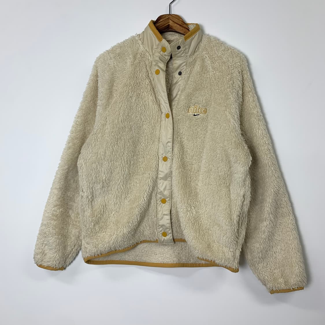 나이키 신형 베이지 쉐르파 자켓 상품이미지2