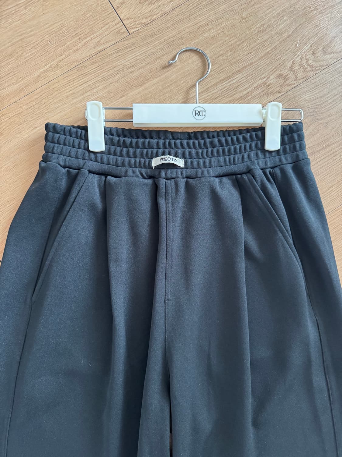 1회착용 블랙 M RECTO 24S/S 트리콧 더블와이드 팬츠   상품이미지8