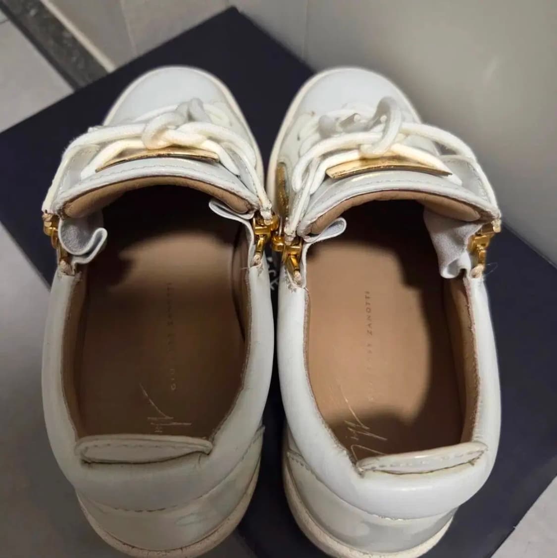 쥬세페자노티 메이런던 여성 225 (신발, 파우치, 박스 풀구성) 상품이미지3