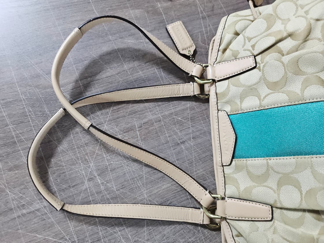 COACH 코치 시그니처 자가드 숄더백 상품이미지4