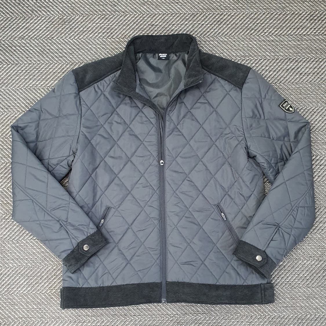 알렉스하운드 퀼팅 경량패딩 남자110 상품이미지1