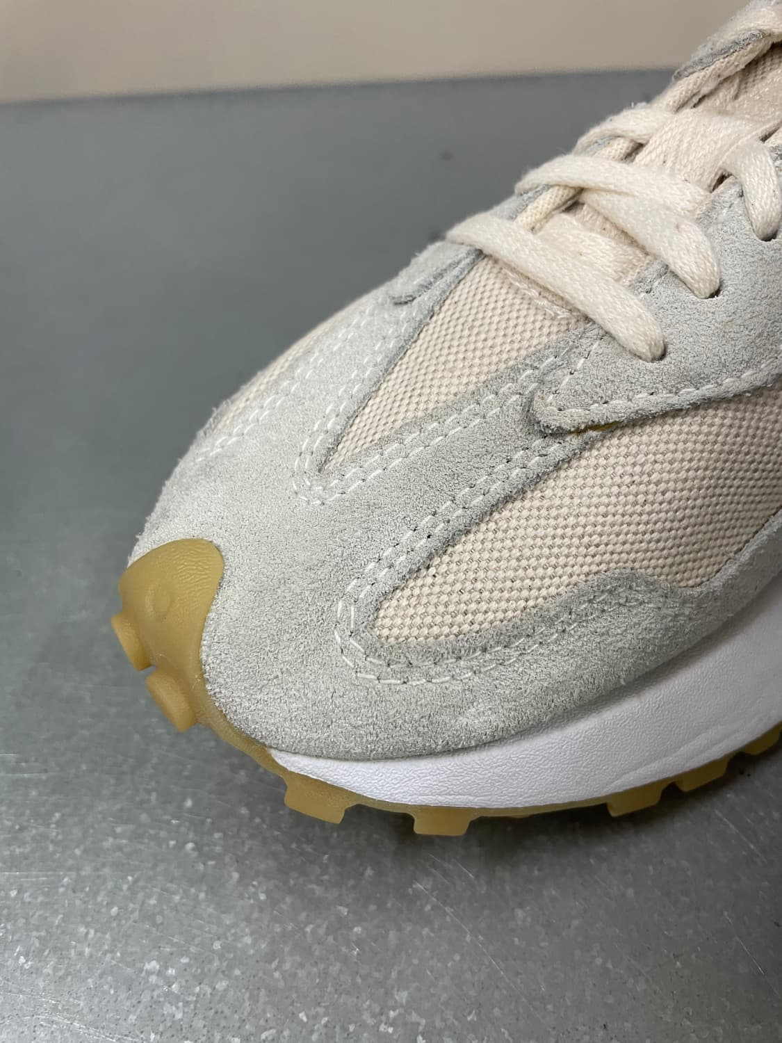 뉴발란스 327 아이보리 235 상품이미지8