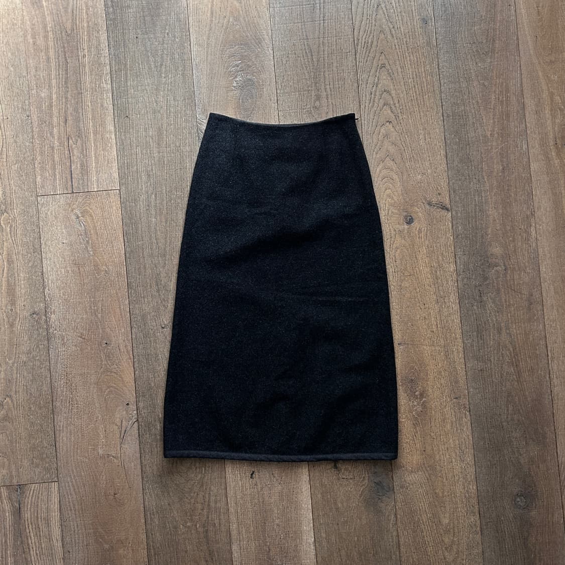 Slit Detail Wool Basic Skirt 상품이미지1