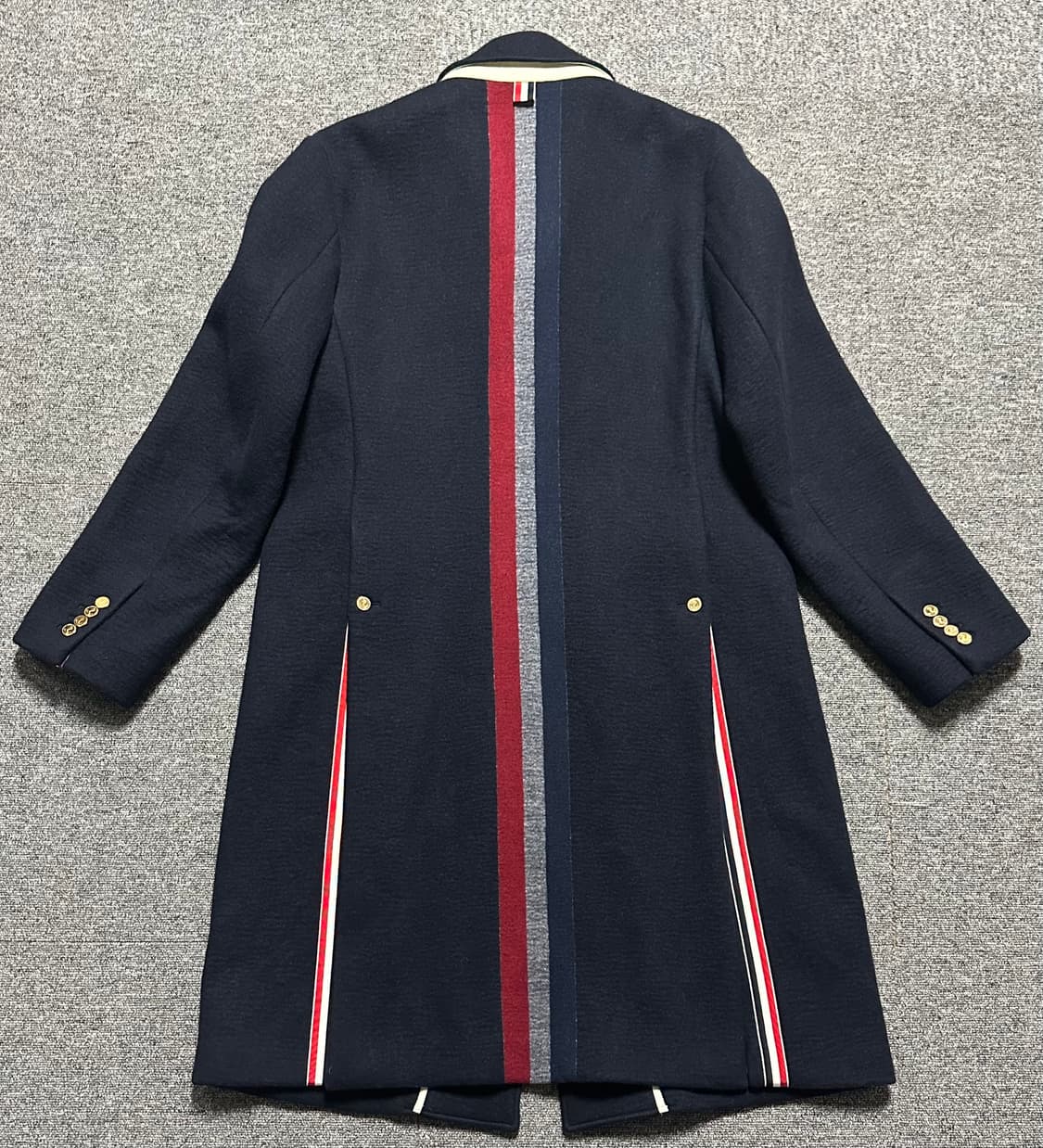 톰브라운 코트  상품이미지3