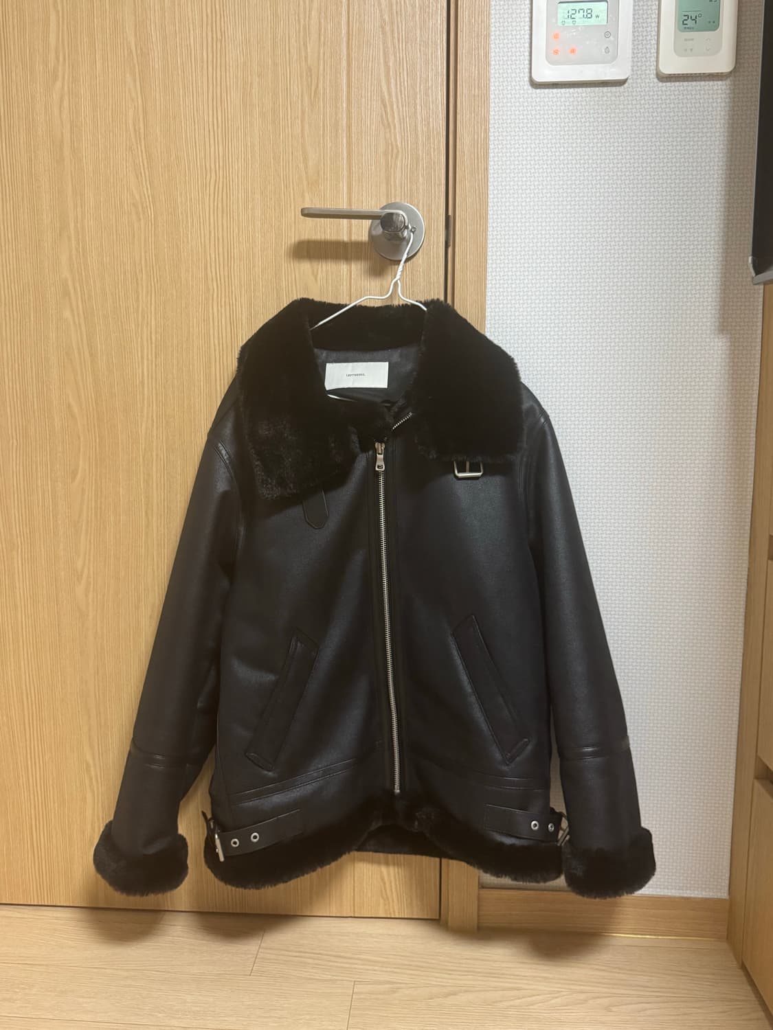 레프트서울 비건레더 무스탕 새상품급  상품이미지1