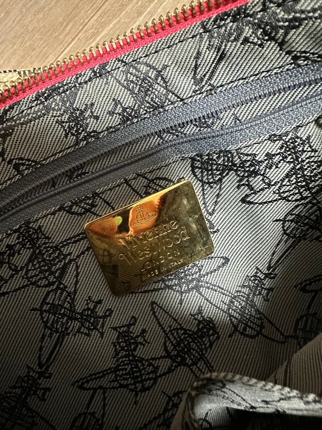 비비안웨스트우드 토트백 상품이미지5