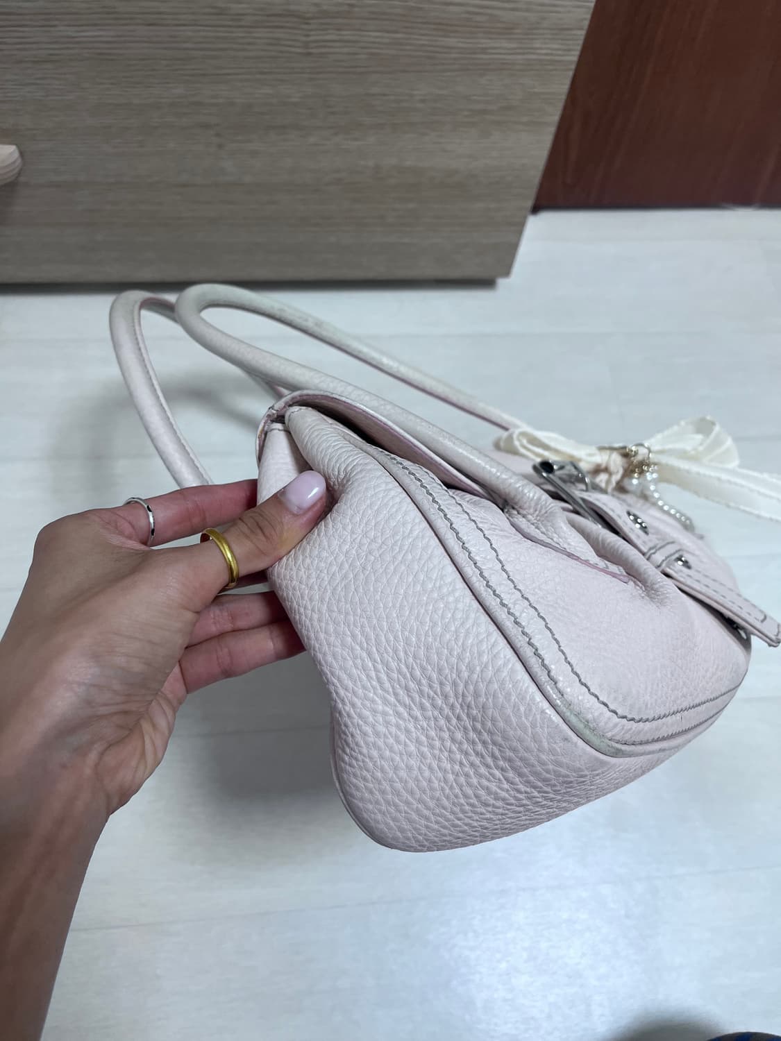셀린느 베이비핑크 숄더백 정품  상품이미지4