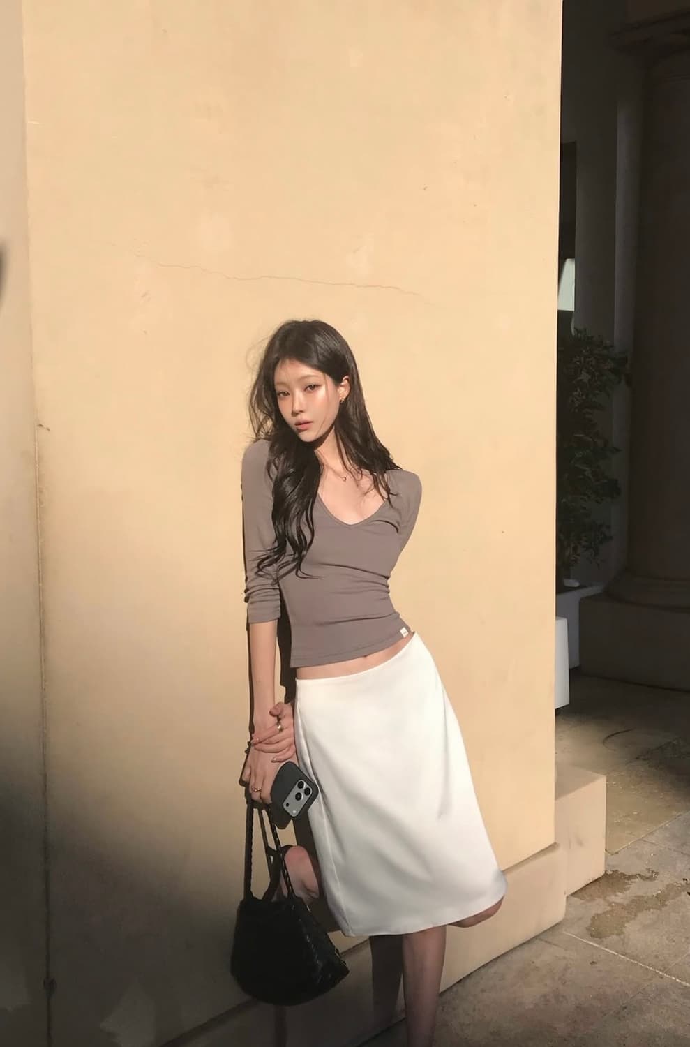 Letter and 레터앤 Satin Midi Skirt (Ivory) 상품이미지3