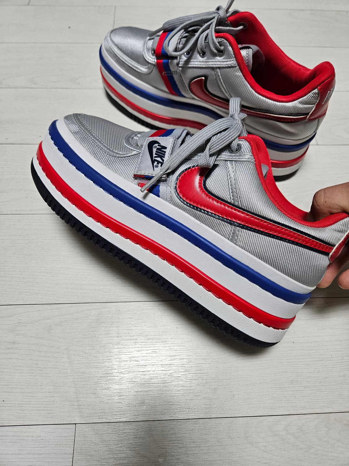 나이키 반달 메탈릭 로우 255 상품이미지2