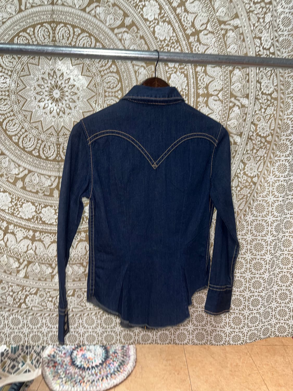 리바이스 여성 진청 투포켓 웨스턴 데님셔츠 상품이미지5