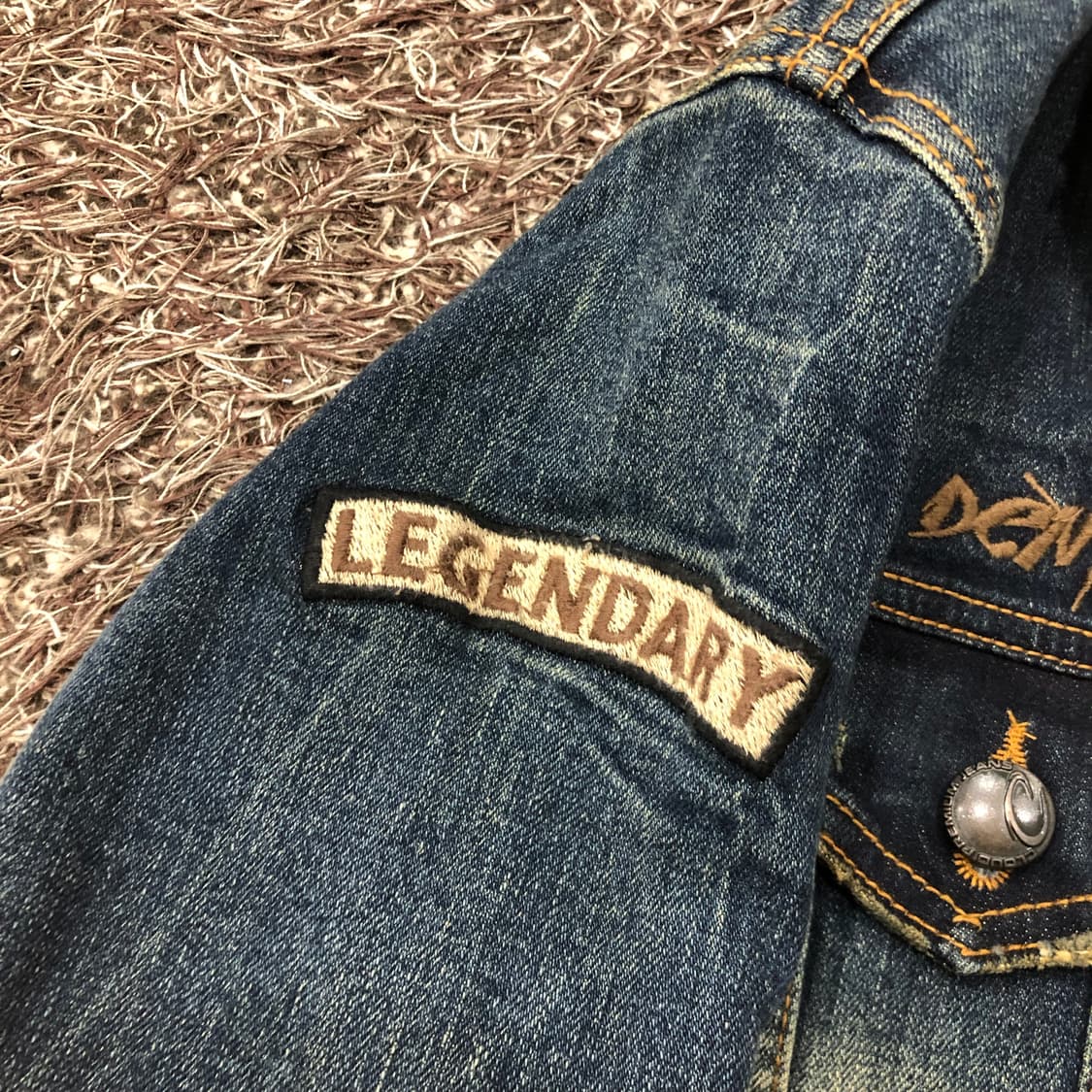 CLOUD72 스컬 윙 워싱 데님 자켓 상품이미지7