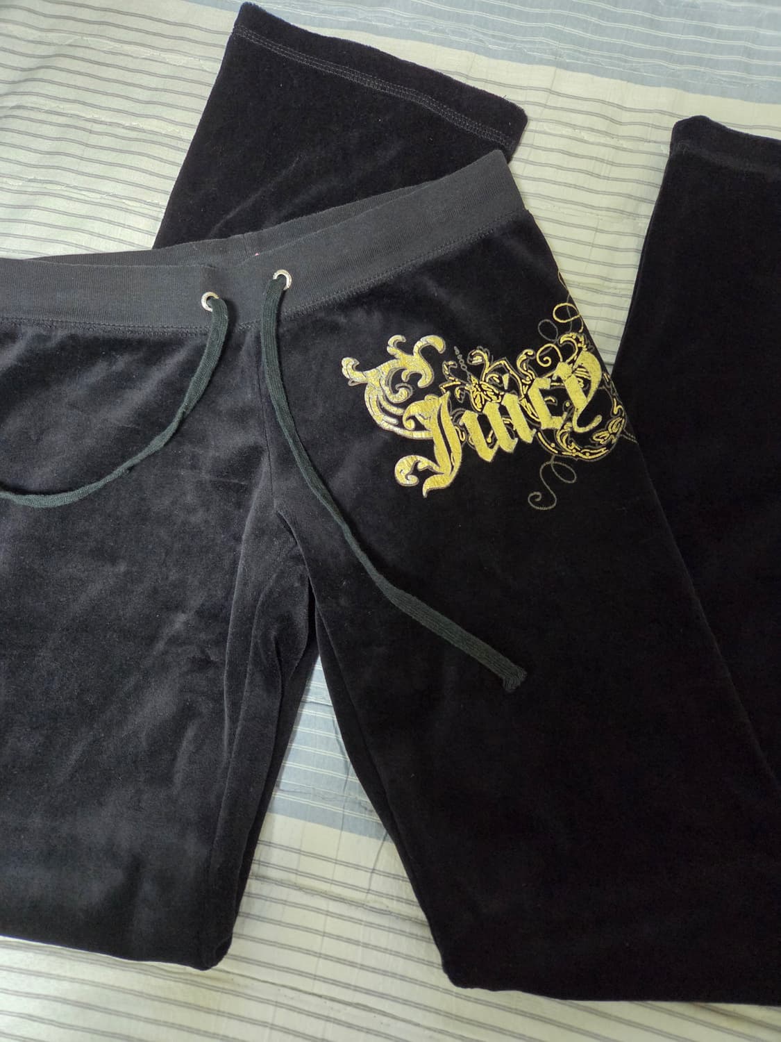 쥬시꾸뛰르 검골벨벳 트레이닝 셋업 상품이미지6