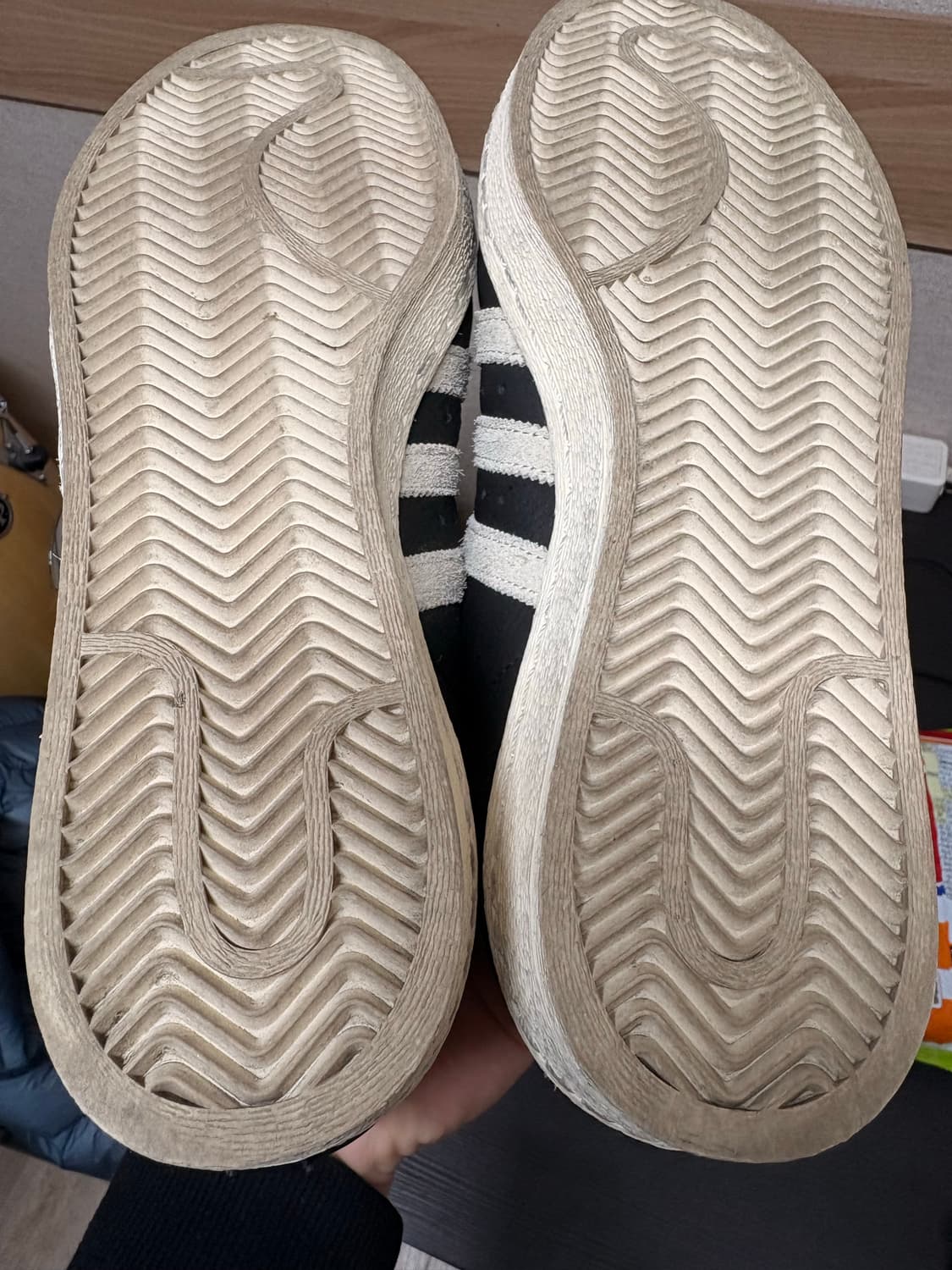 아디다스 슈퍼스타 82 블랙 화이트290 상품이미지5